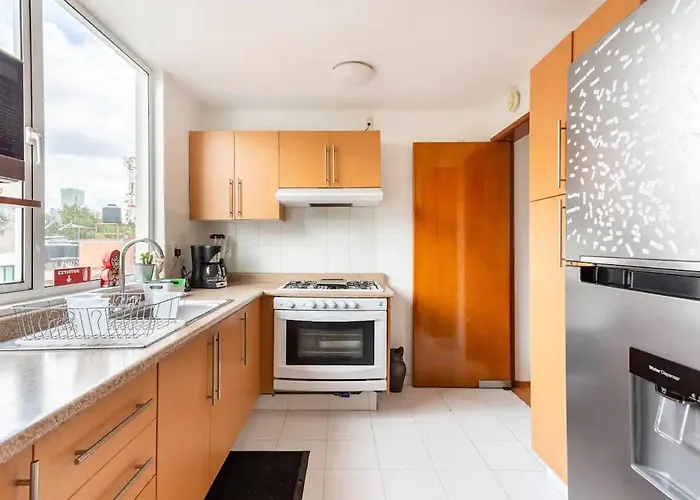 Apartment At The Heart Of Restaurants And Night Life